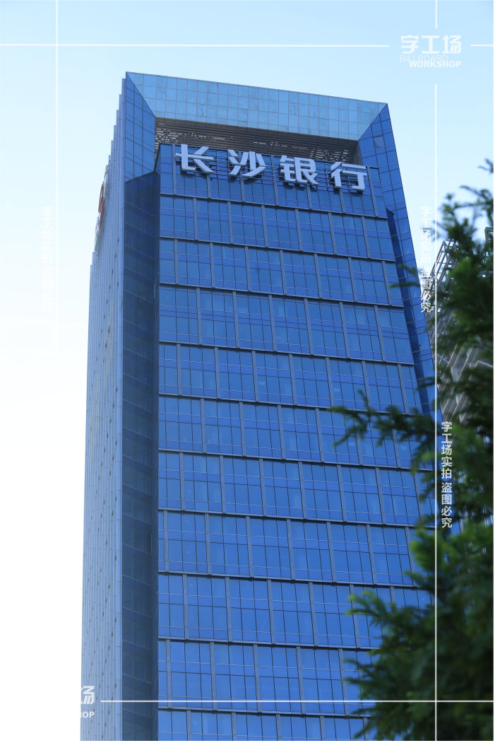大型發(fā)光字設(shè)計(jì)的四點(diǎn)注意事項(xiàng)