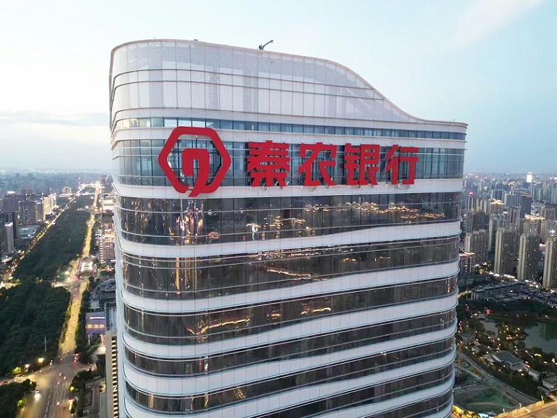 大樓外墻發(fā)光字使用壽命！