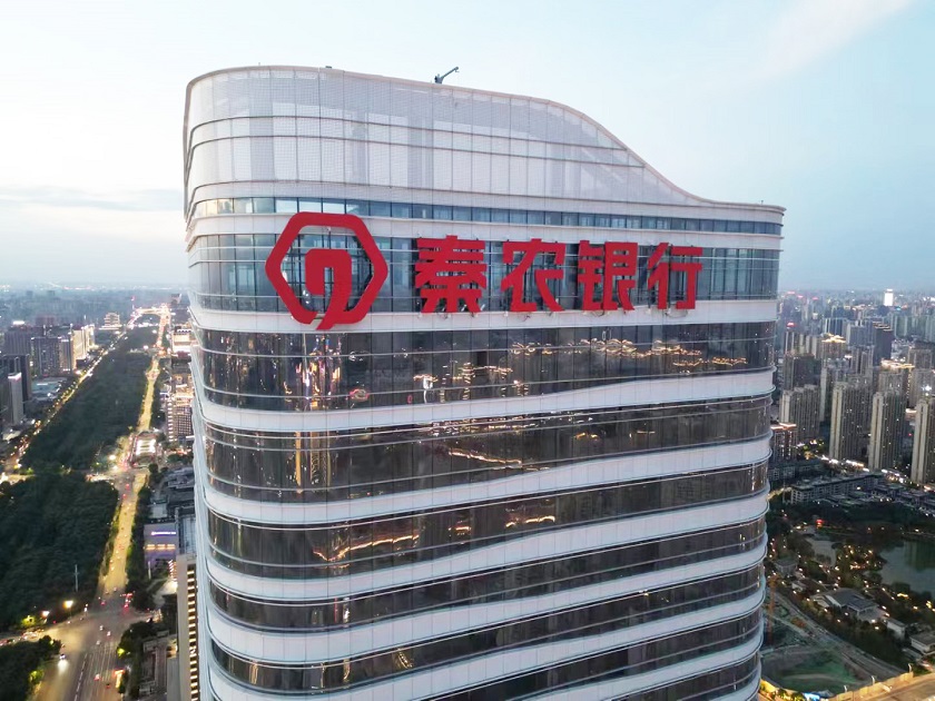 大樓外墻發(fā)光字使用壽命！