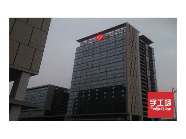 提高樓體廣告標(biāo)識抗風(fēng)能力的三個技巧